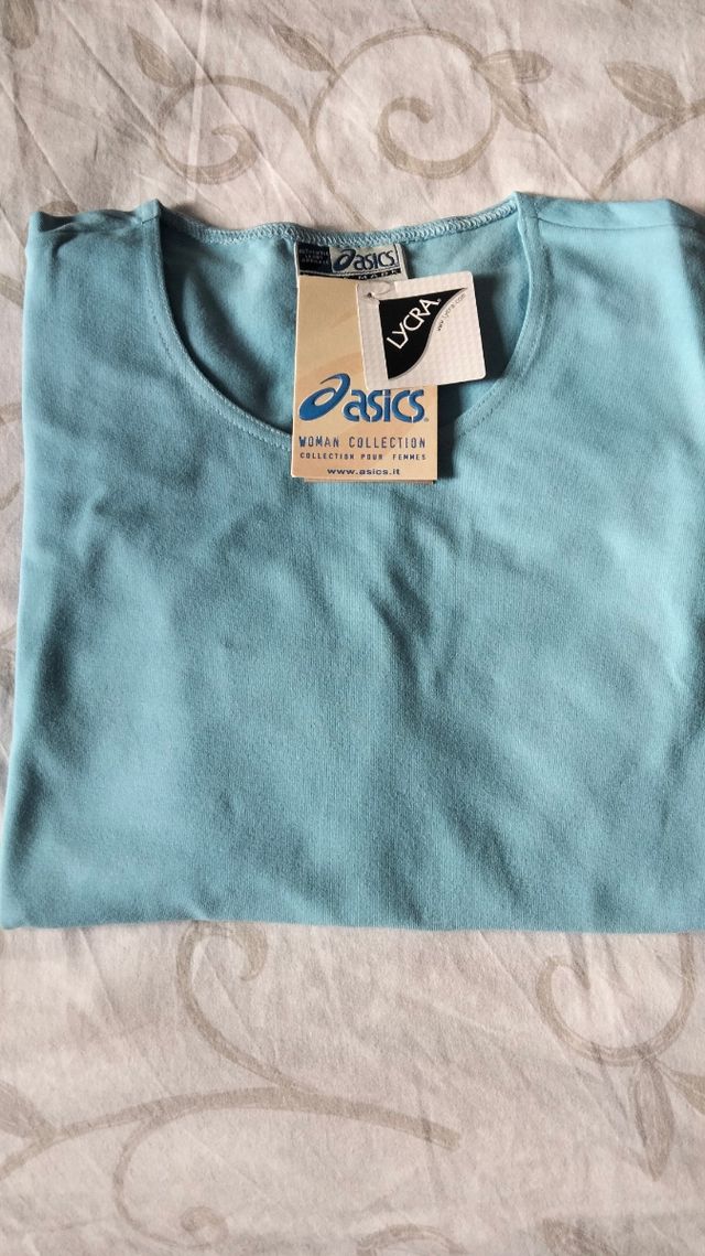Completo Asics donna tg.L nuovo con cartellino