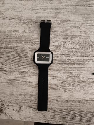 Reloj SILVER - Pulsera negra