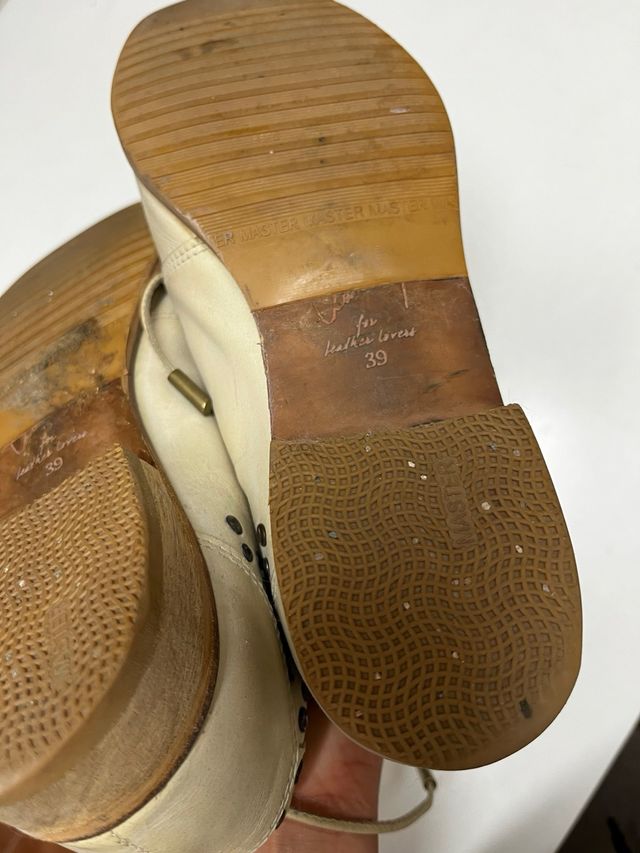 Zapatos beige mujer cordones