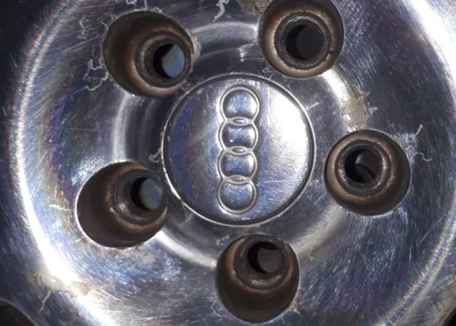 3 boccole copri mozzo Audi