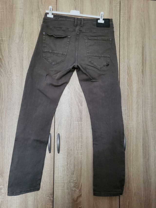 4 Pantalones Hombre - Gris & Verde
