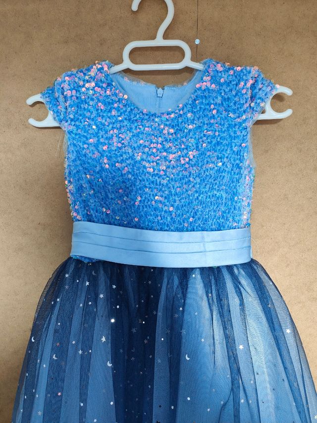 Vestido niña lentejuelas celeste y chaqueta