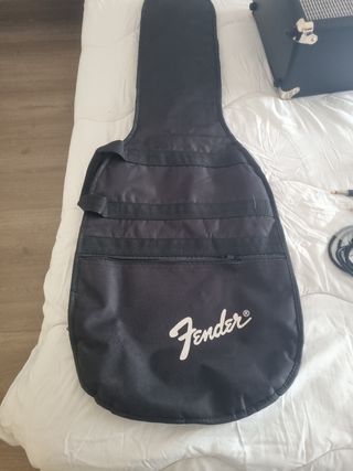 GUITARRA FENDER STRATOCASTER BY FENDER