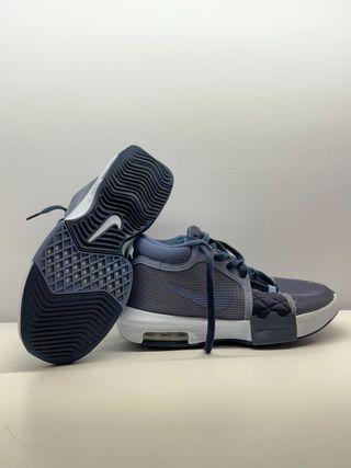 LEBRON WITNESS 8