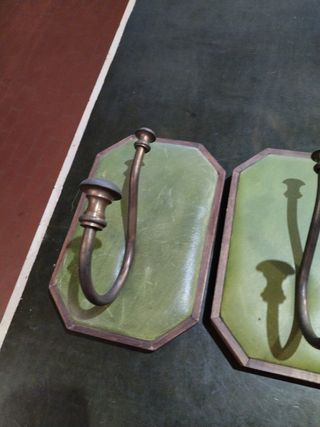 2 Attacapanni antichi in ottone