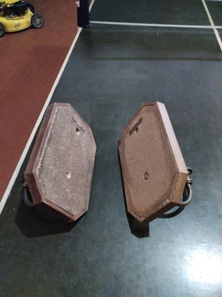 2 Attacapanni antichi in ottone