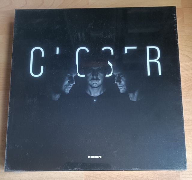 NOISIA -CLOSER-CAJA DE 4 VINILOS