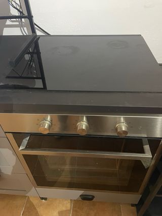 Conjunto placa induccion Balay y horno Ikea