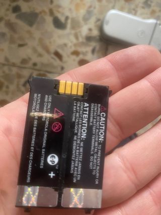 Motorola v70 - Teléfono móvil vintage