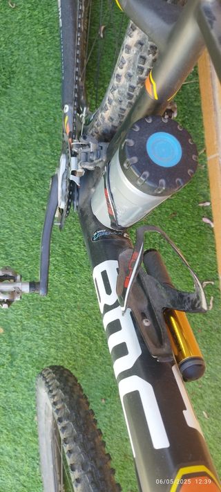 Bicicleta BMC 29" Carbono MTB