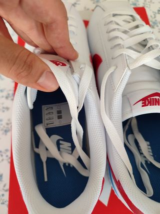 Zapatillas Nike Cortez - Blancas y Rojas