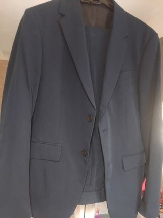 Traje ZARA azul - talla 40 y regalo camisa blanca 