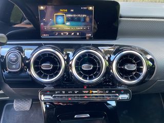 MUY CUIDADO!!! Mercedes-Benz Clase CLA 200DA