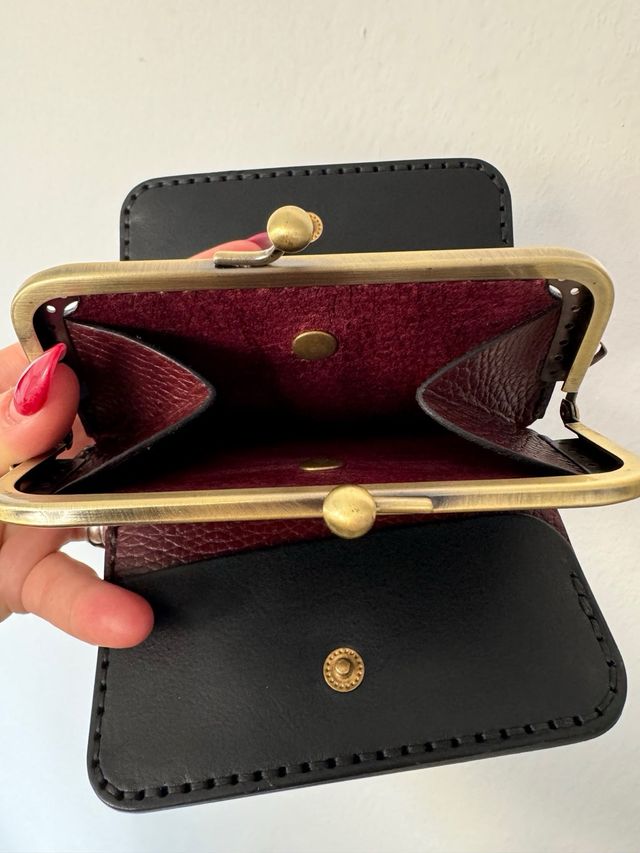 billetera artesanal  de cuero