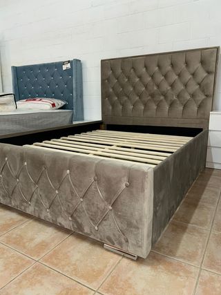 CAMA 135/150 + CABECERO CAPITONE TERCIOPELO NUEVA