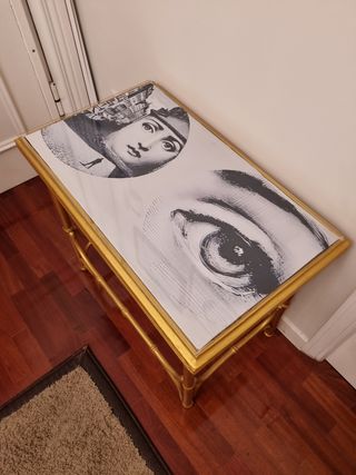 Conjunto mesa de entrada 2 pzas  estilo Fornasetti