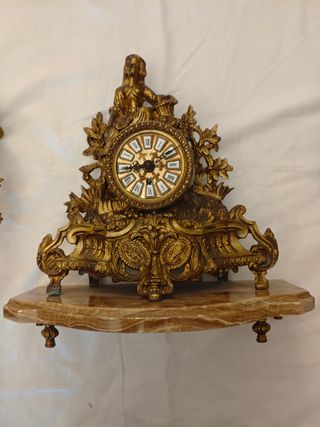 Reloj bronce + candelabros: juego antiguo