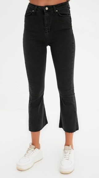 Vaqueros negros tipo flare