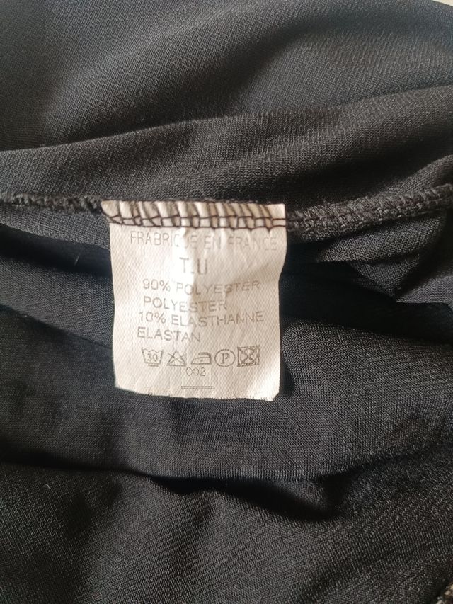 Vestido negro asimétrico