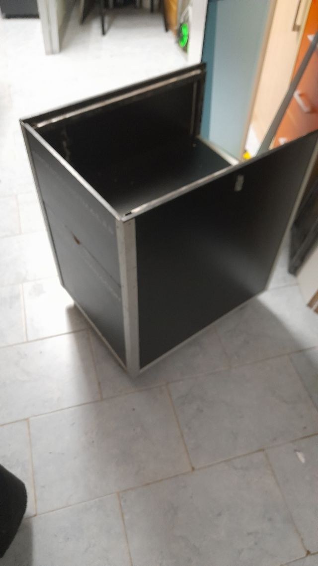 Maleta transporte - Resistente estructura metálica