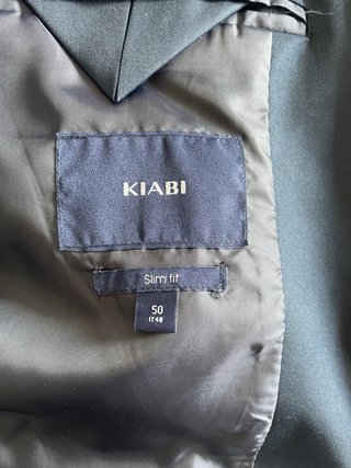 Traje azul marino