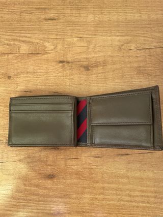 Cartera Tommy Hilfiger. Original.
