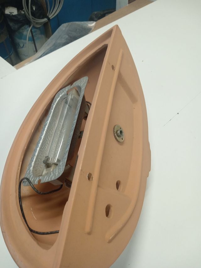 Luce applique da muro in ceramica 