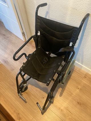 Silla de ruedas plegable