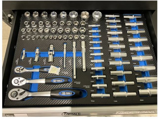 carro de taller con herramientas