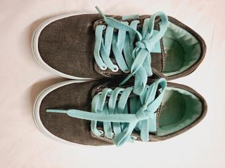 ZAPATILLAS de VANS NÚM 36 CHICA