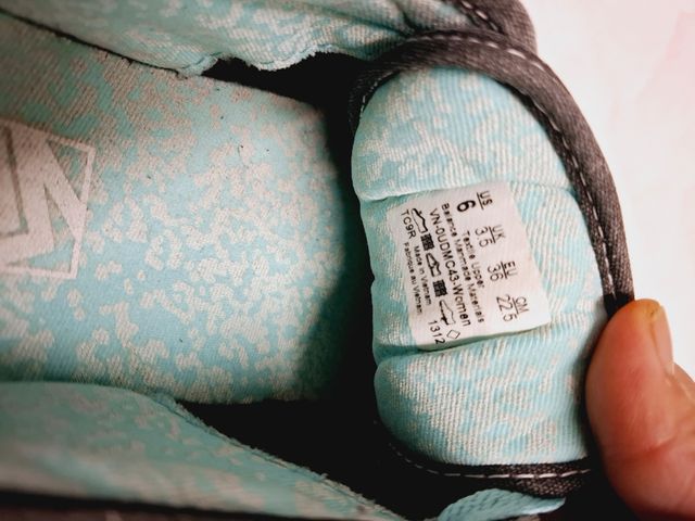 ZAPATILLAS de VANS NÚM 36 CHICA