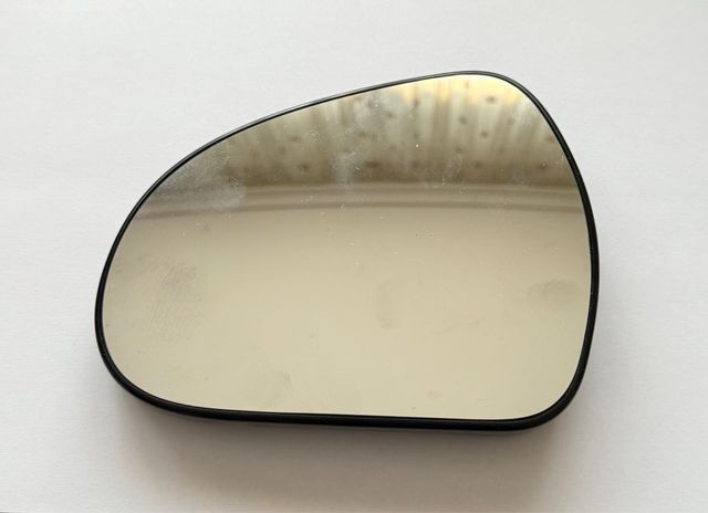 Cristal de retrovisor izquierdo