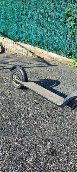 Patinete eléctrico en buen estado
