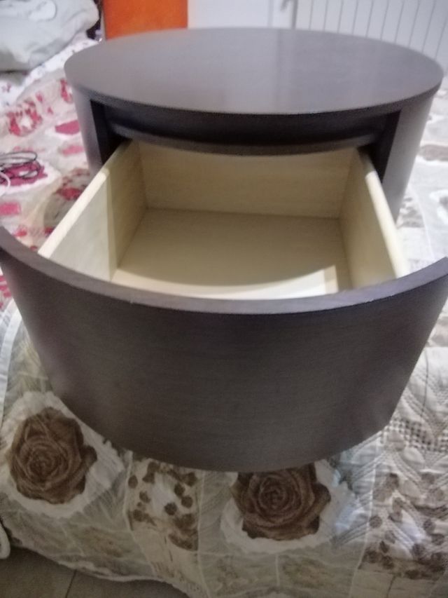 Comodini rotondi wengè