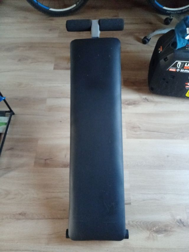 Banco de abdominales con diferentes alturas