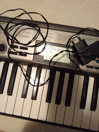 TECLADO Casio ctk 1300