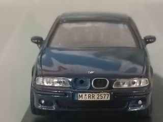 NON VENDO A 1 EURO BMW M5 E39  in scala 1.43
