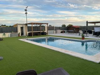 Parcela con piscina en Jerez