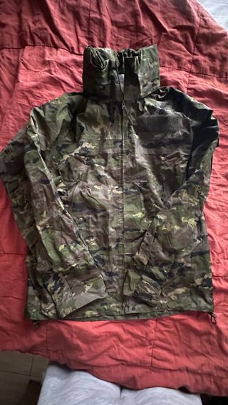 Traje de Tormenta original Pixelada L - Nueva
