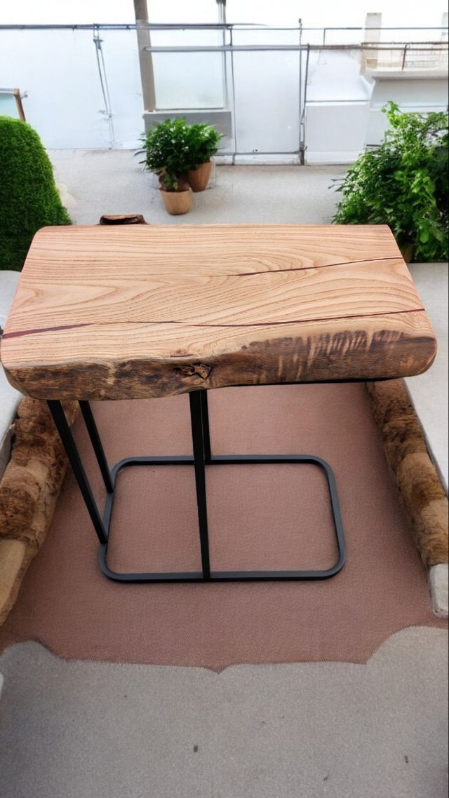 Tavolino da caffè - Legno massello e resina