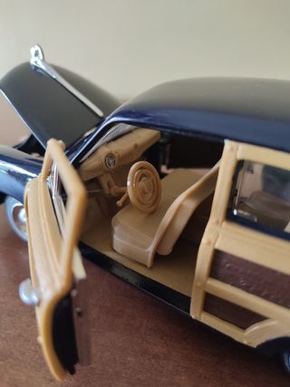 Modellino Ford Woody Wagon 1949