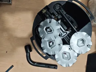 Tapas llantas Renaul i harramienta de rueda I bola