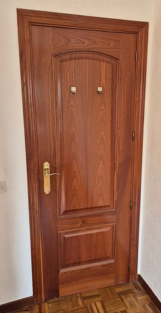 PUERTAS madera maciza