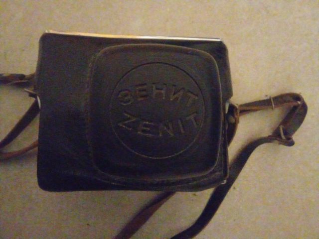 Zénit 11: Cámara Antigua