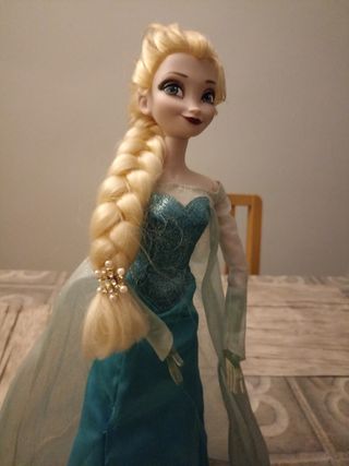 Muñeca Elsa