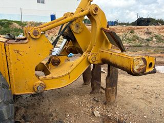 Subsolador Riper de Cat D7