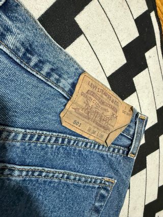 Jeans Levis.
