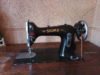 Máquina coser antigua