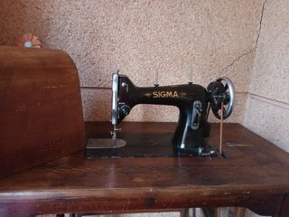 Máquina coser antigua