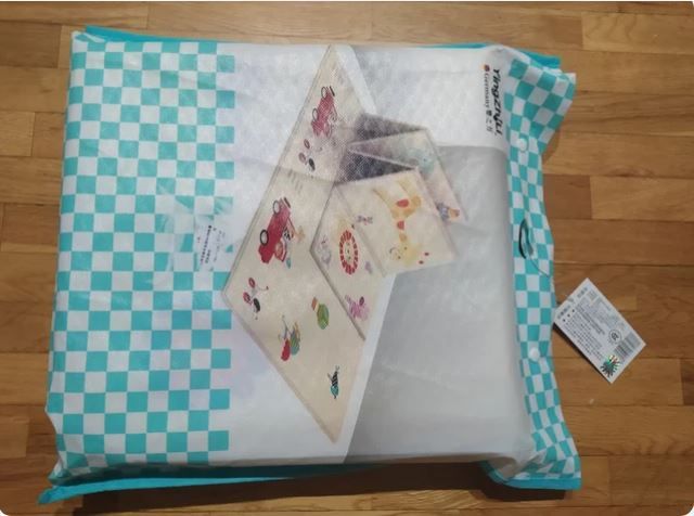 Alfombra infantil plegable 177x63.5 cm NUEVA